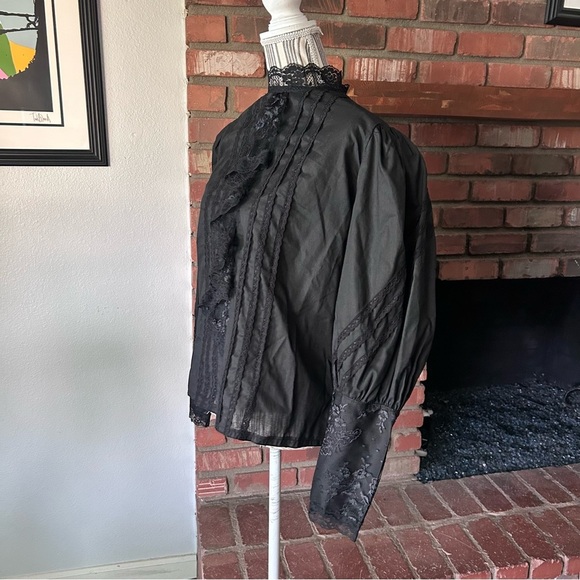 VTG Recollections Victorian Ruffle Lace Long Sleeve Blouse in Black Sz M - Picture 3 of 7